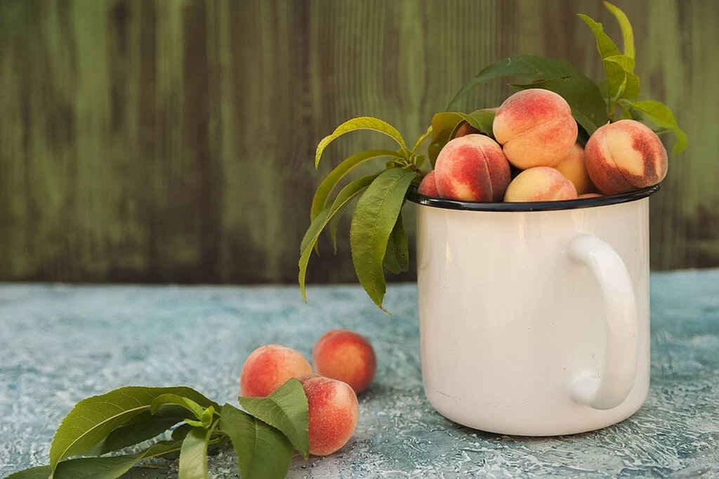 Αυτά τα φρούτα και λαχανικά πρέπει να τρώγονται με τη φλούδα